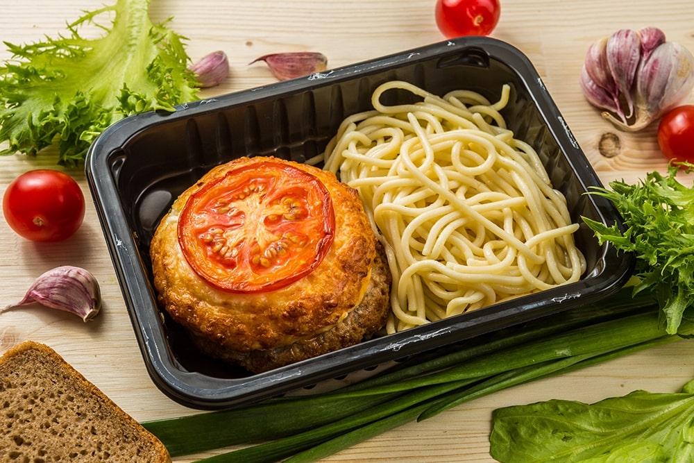 Курочка сливочная с томатом со спагетти в упаковке 250г